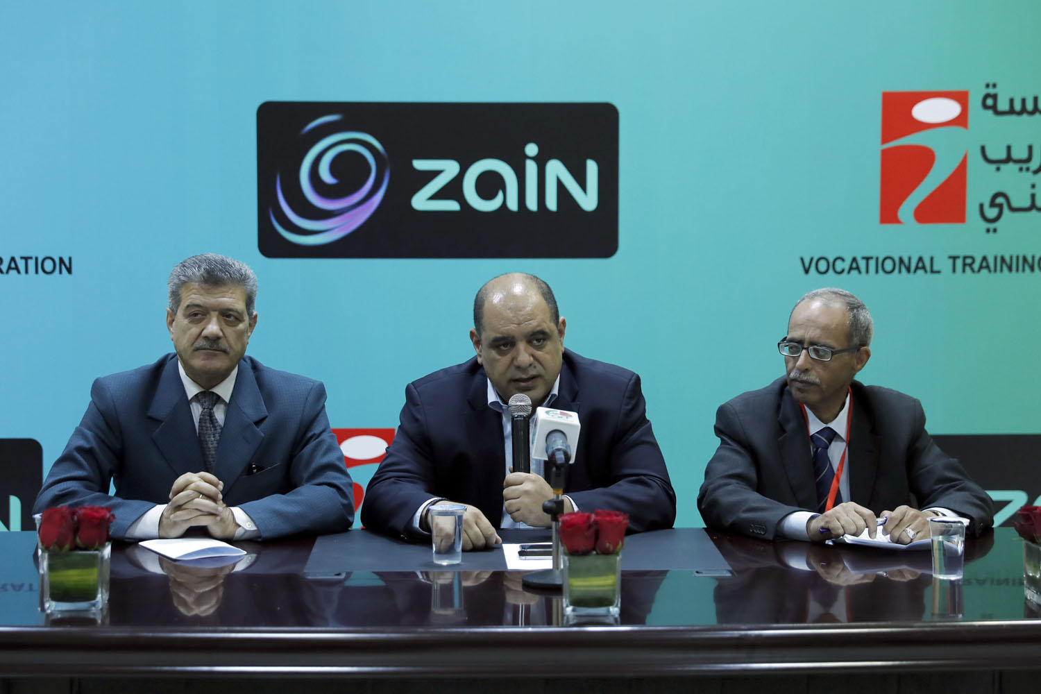 زين تفتتح مركزا خامسا في الكرك للتدريب على صيانة الأجهزة الخلوية