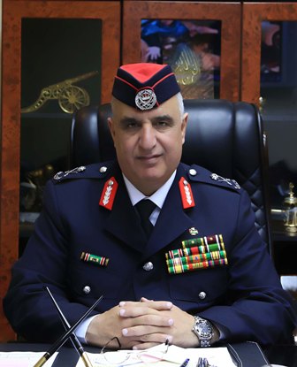 اللواء البزايعة يُحي جلالة الملك في عيده الميمون