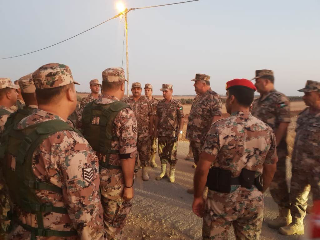 الفريق فريحات يتفقد الواجهة الشمالية