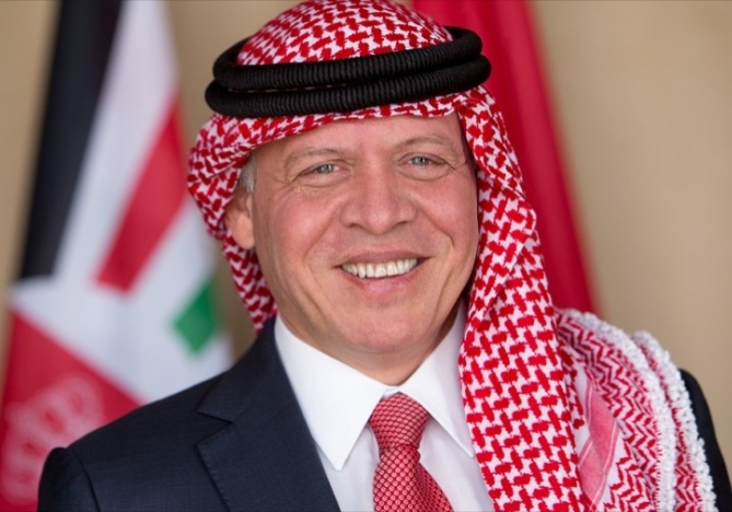 الملك يصل بغداد