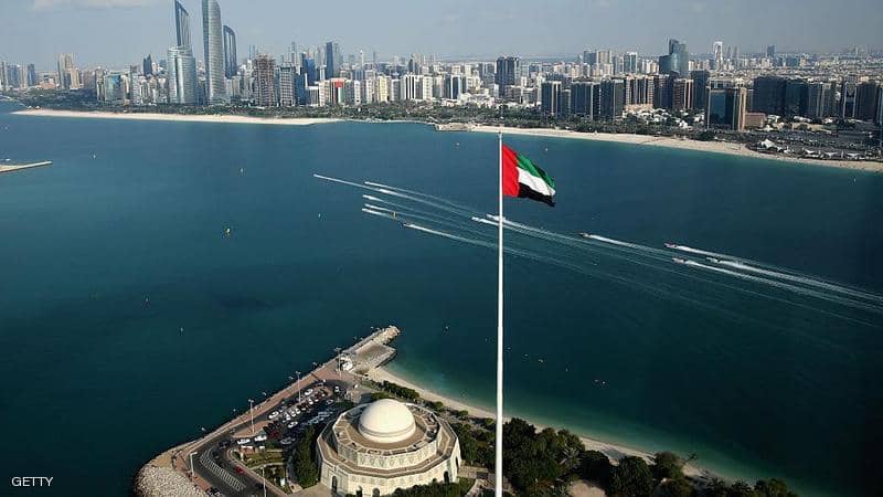 أبوظبي تعفي القادمين من 28 دولة من الحجر الصحي