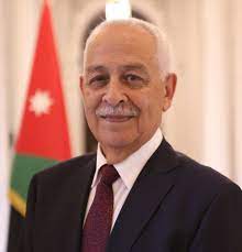 العيسوي ينقل تعازي الملك إلى عشيرة العمري