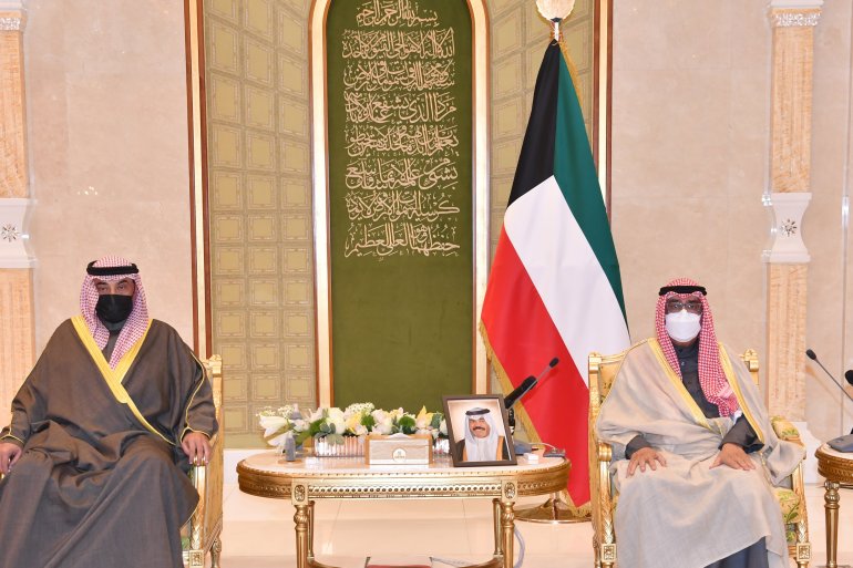 الحكومة الكويتية الجديدة تؤدي اليمين الدستورية