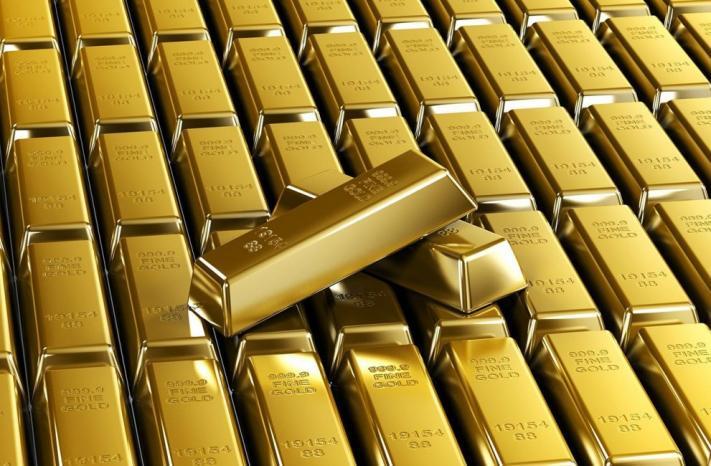 انخفاض أسعار الذهب مع ارتفاع الدولار