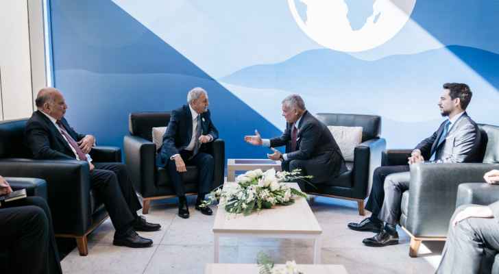 الملك يلتقي الرئيس العراقي في شرم الشيخ