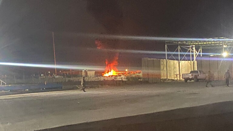 20 قتيلا في قصف جوي على شاحنات نفط عراقية في منطقة البو كمال السورية ..فيديو